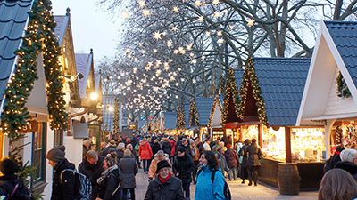 Upplev julen i Europa på en julmarknadsresa. Julmarknad med hotell, guide och utflykter.